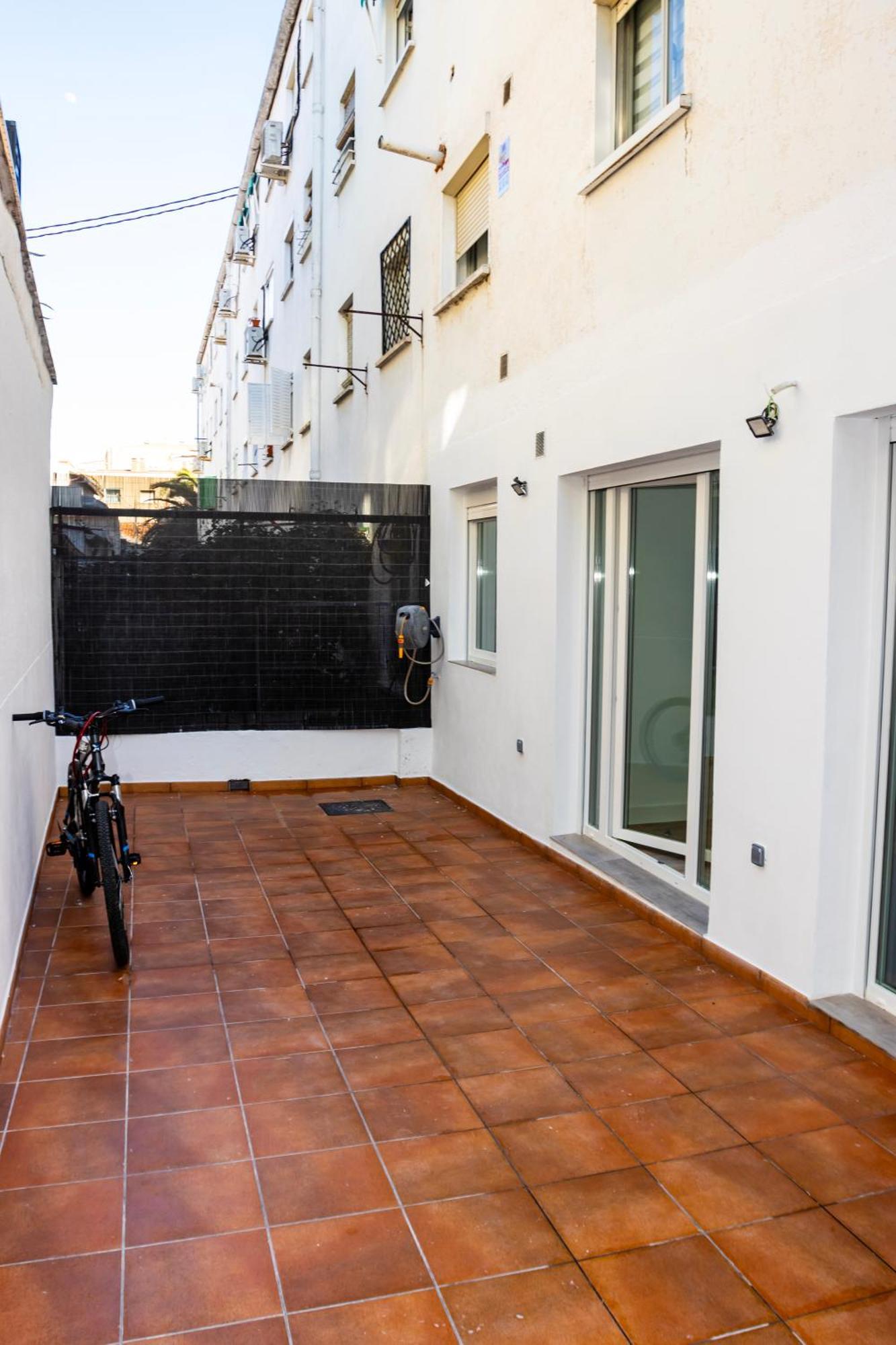 Deluxe A2 Centro Pozuelo De Alarcon Hotel Exterior photo